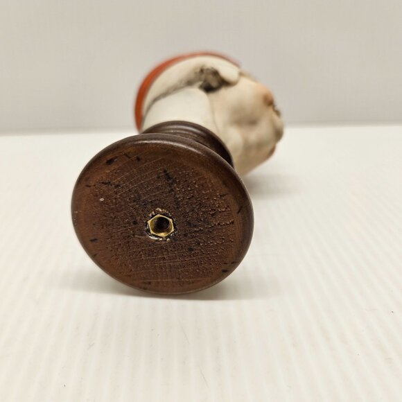 Vtg Capodimonte Porcelain Bust Figurine Village Man on Wood Base Signed Pezzato - Picture 6 of 6